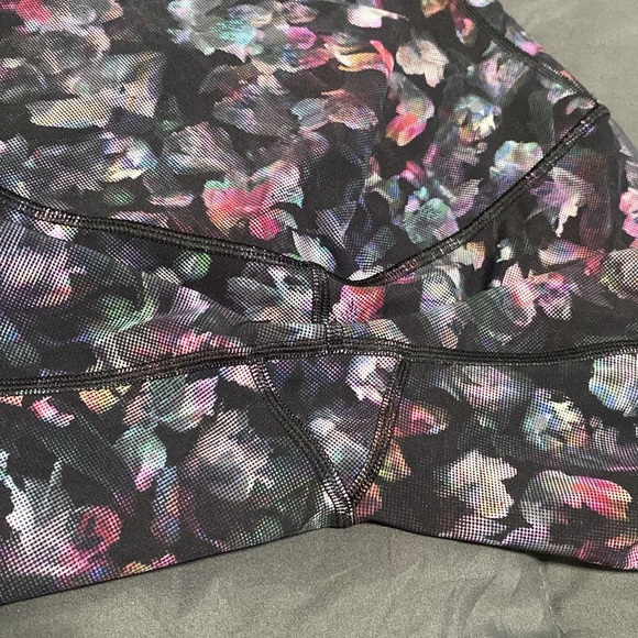 Lululemon Wunder Under Crop Leggings - Picture 7 of 8